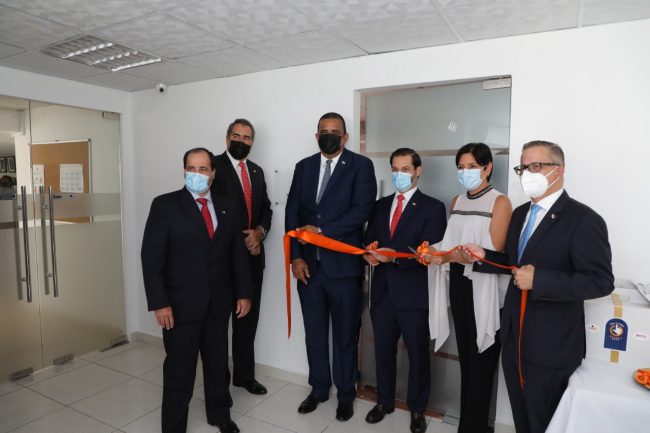 2022-04-19-Presentan a industriales ventajas