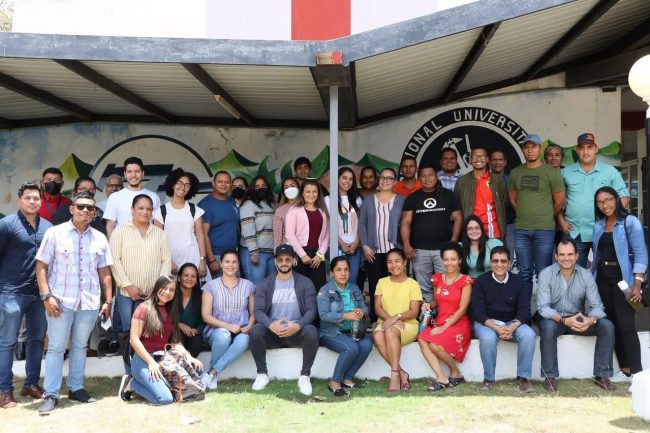 2022-04-27-Más de treinta emprendedores