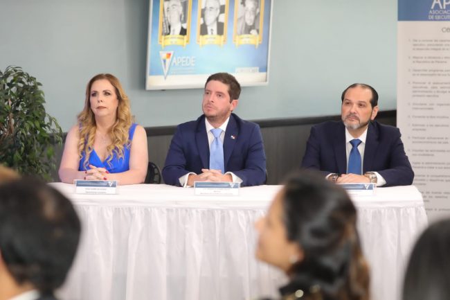 Ministro Alfaro Boyd en TP APEDE