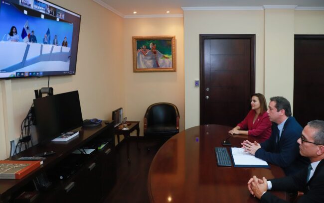 firma de MOU propiedad intelectual