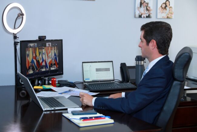 VM Carlos Hoyos- ALADI.jpg 1