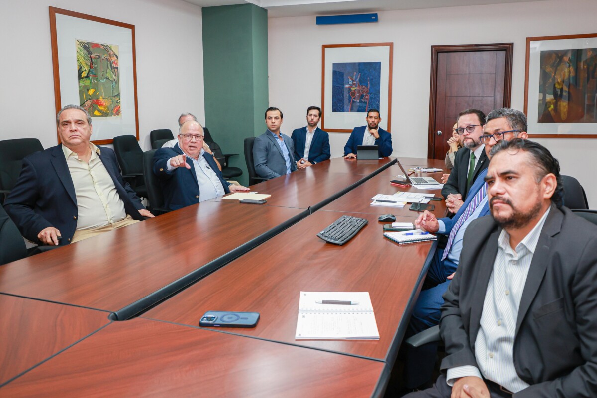 Panamá y CAF exploran financiamiento para potenciar la acuicultura y pesca de exportación