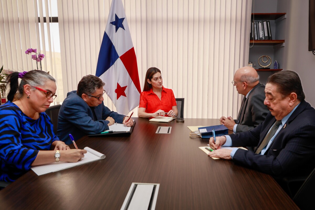 Reunión de alto nivel entre Panamá y Perú impulsa agenda comercial conjunta