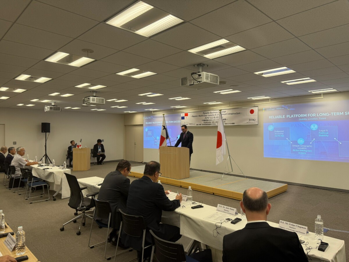 Panamá se presenta en Japón como plataforma global de logística e inversión