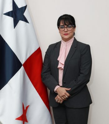 Jeannette Díaz Granados – Directora General de Sedes de Empresas Multinacionales 1